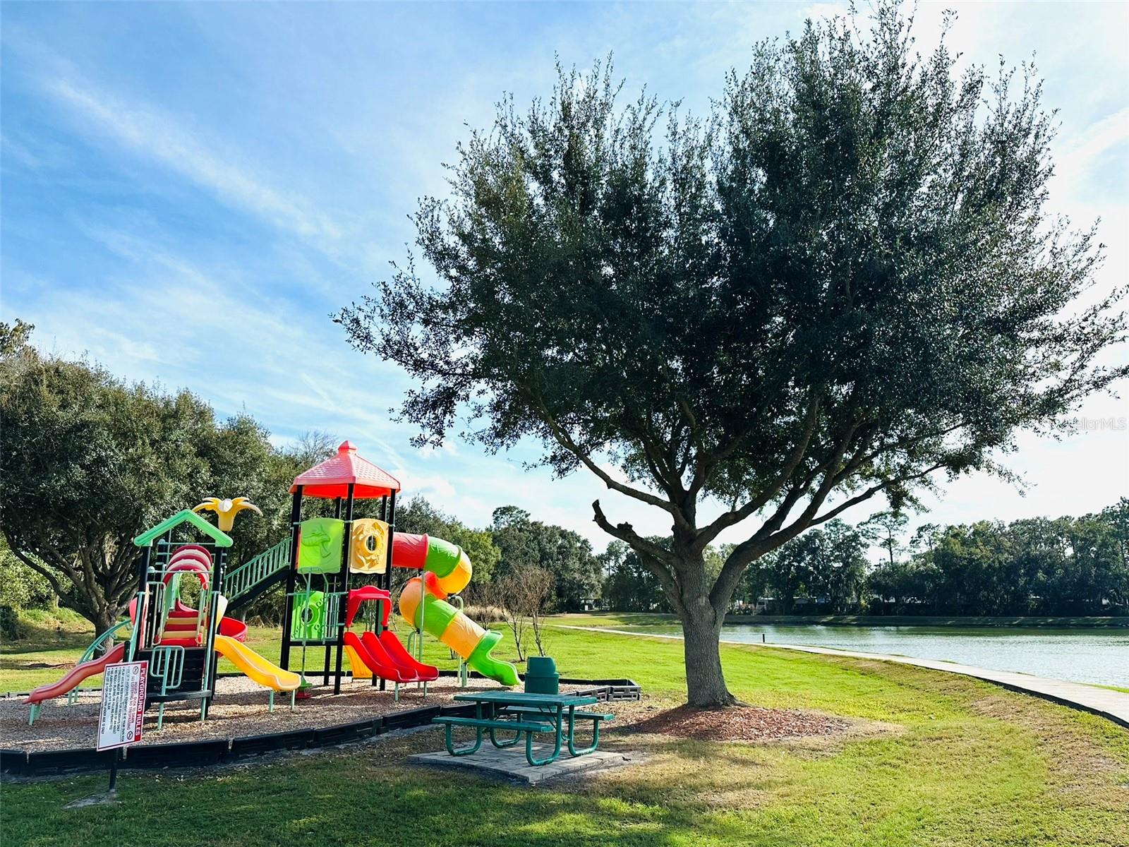 LAKE BERKLEY RESORT PH 2 - Residential