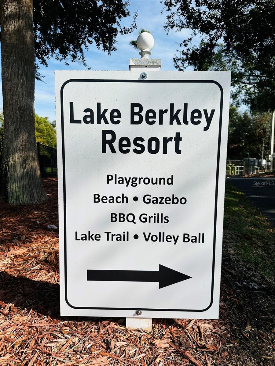 LAKE BERKLEY RESORT PH 2 - Residential