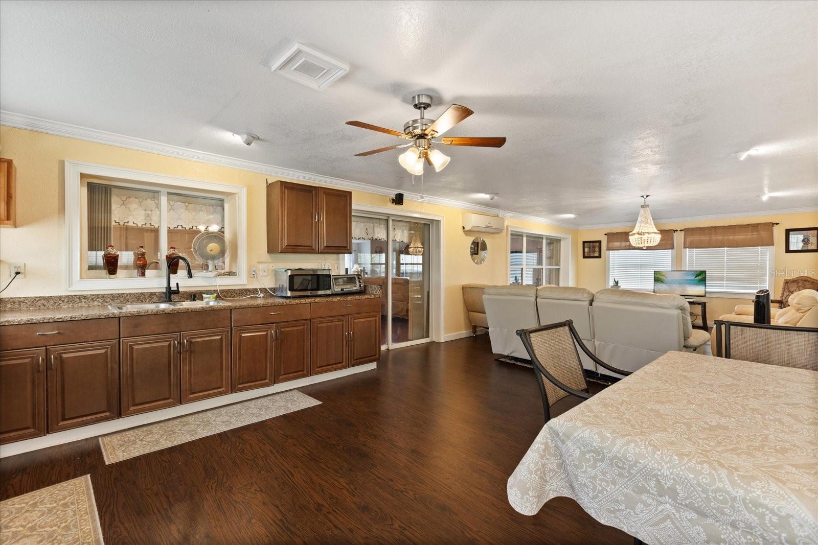 OAK LNDG - Residential