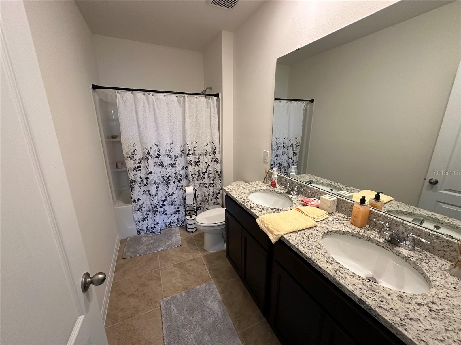 EAGLE HAMMOCK - Residential Lease