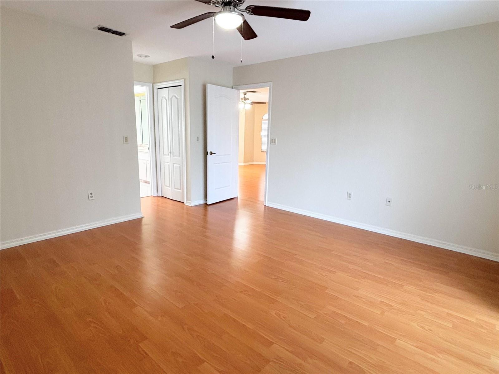 SEVEN HILLS - Residential Lease