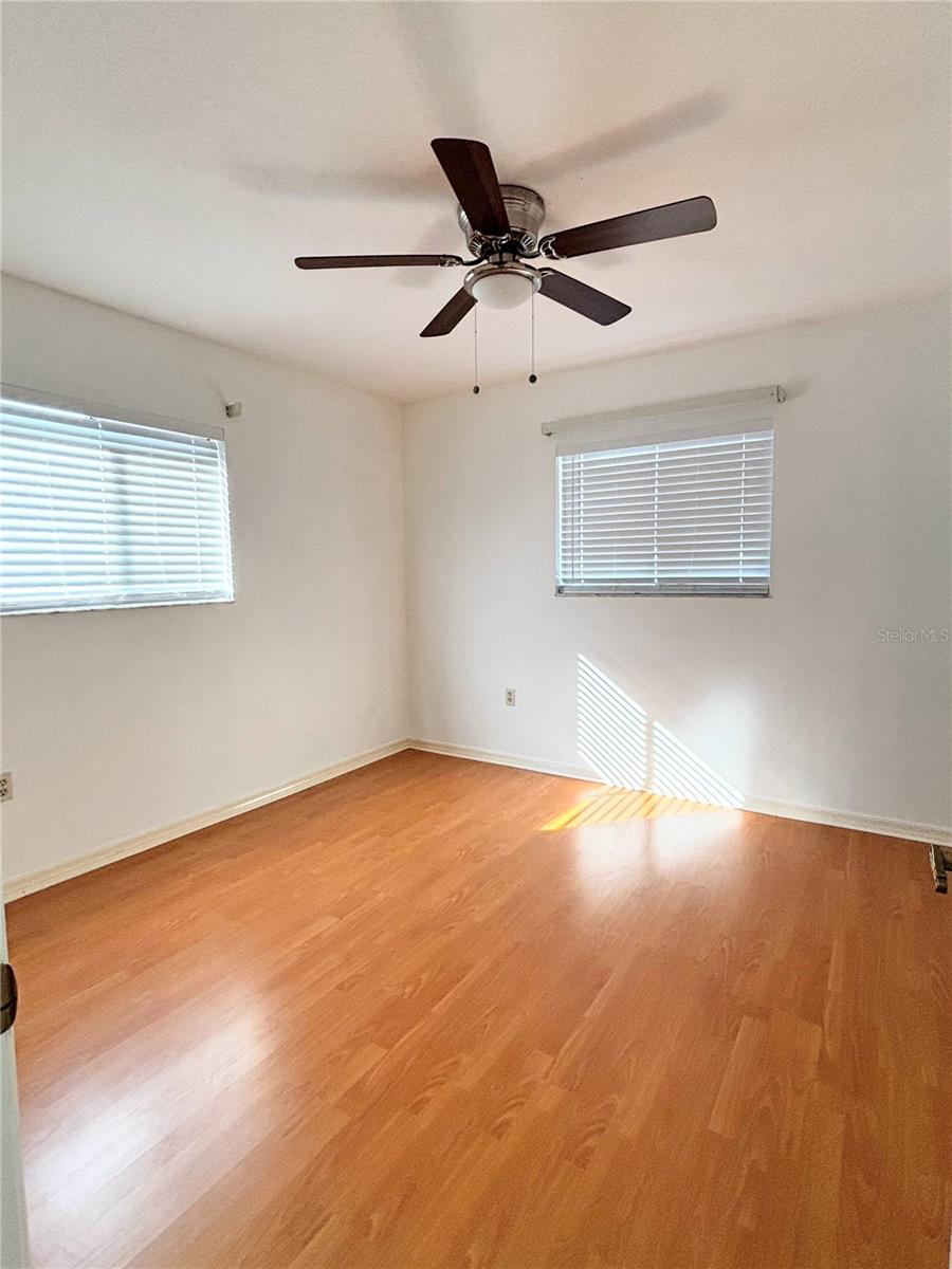 SEVEN HILLS - Residential Lease