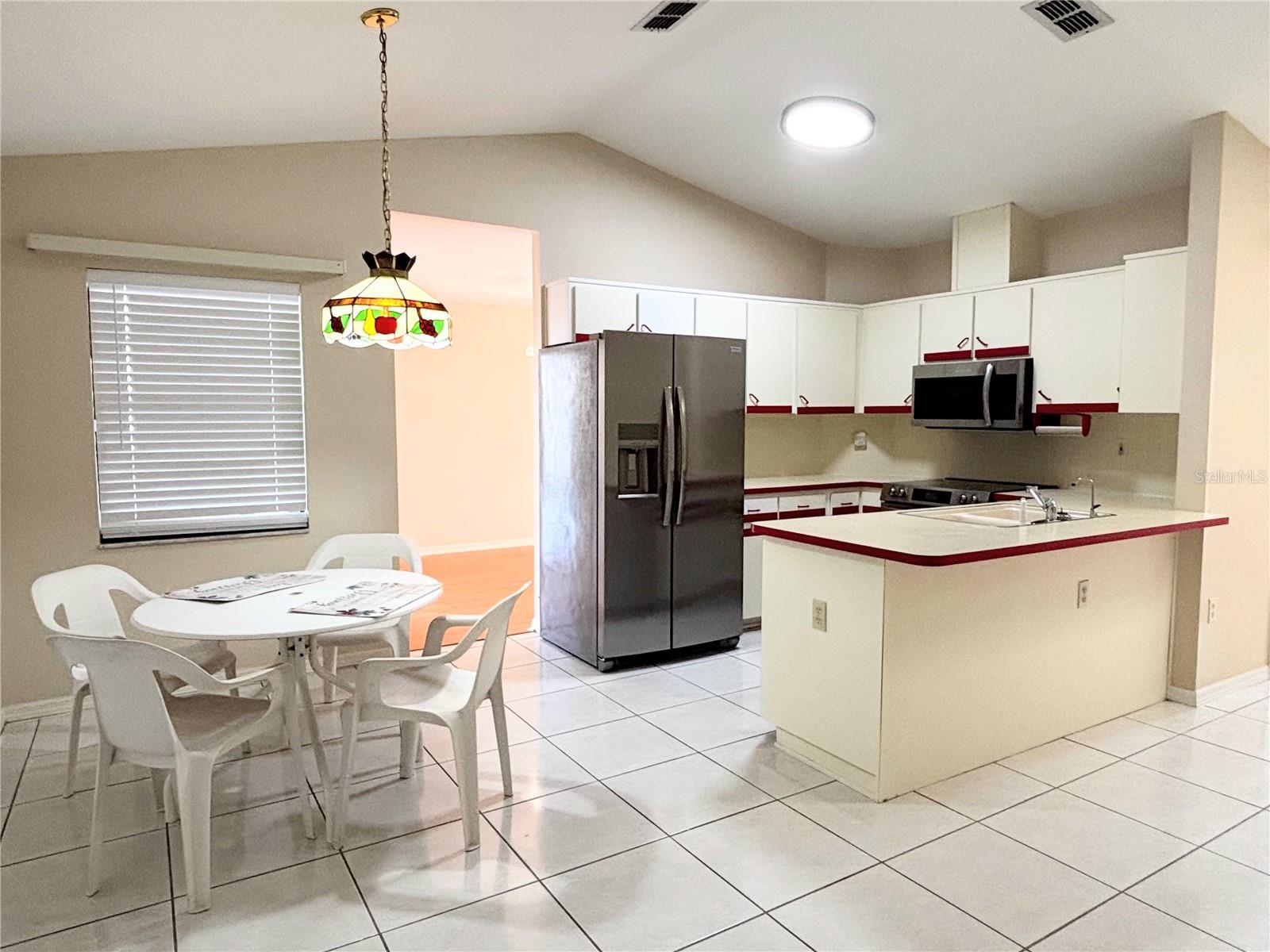 SEVEN HILLS - Residential Lease