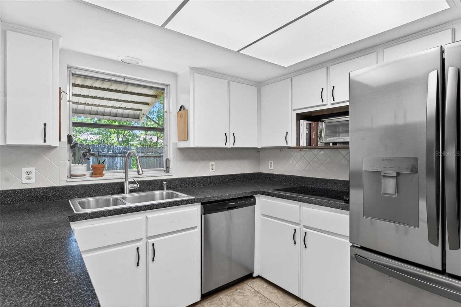 CRESCENT COVE - Residential