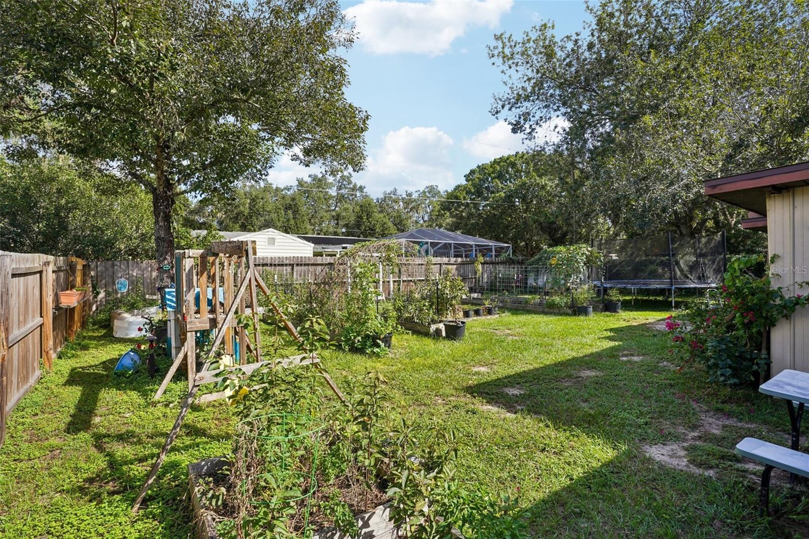 CRESCENT COVE - Residential