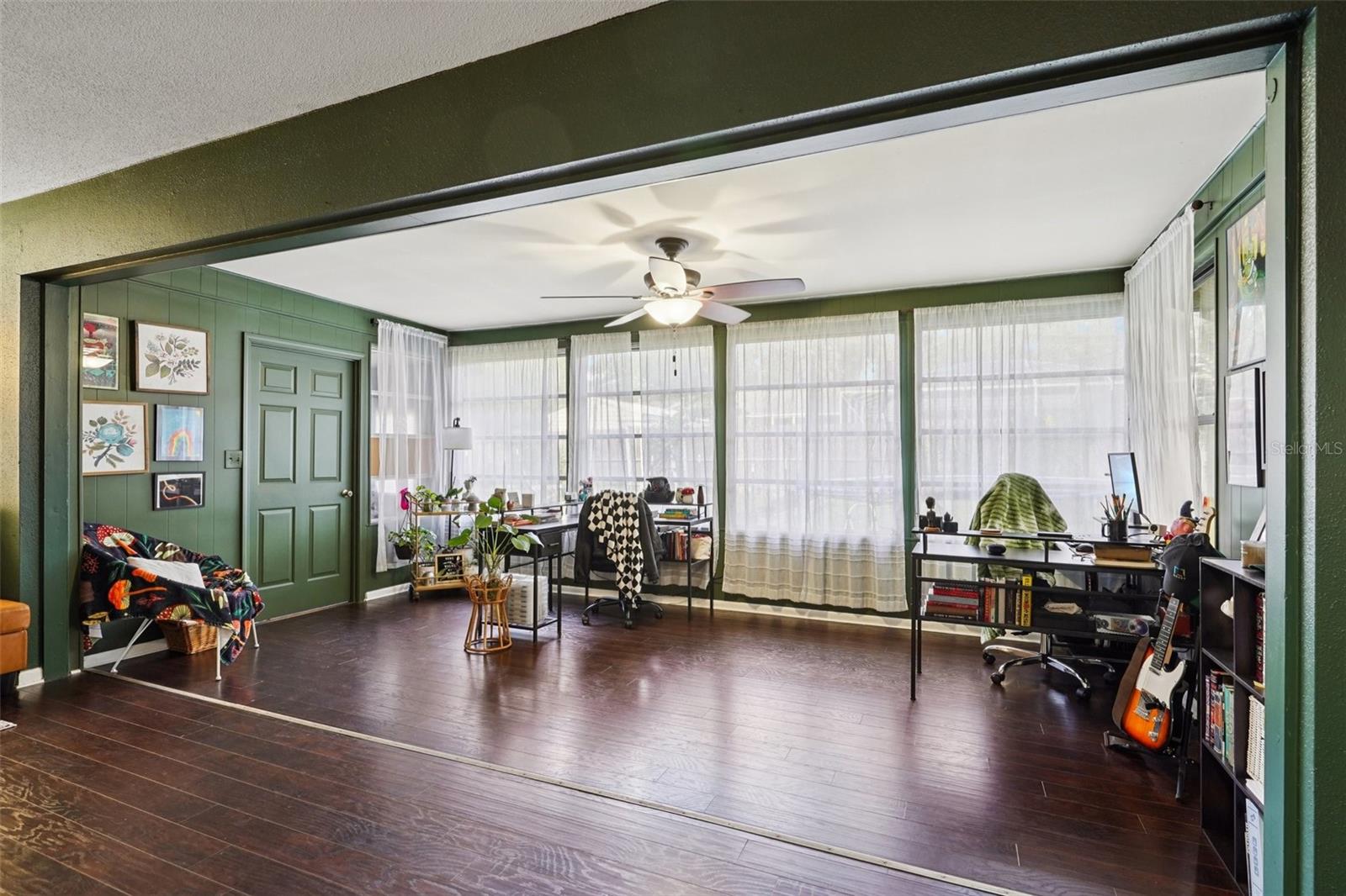 CRESCENT COVE - Residential