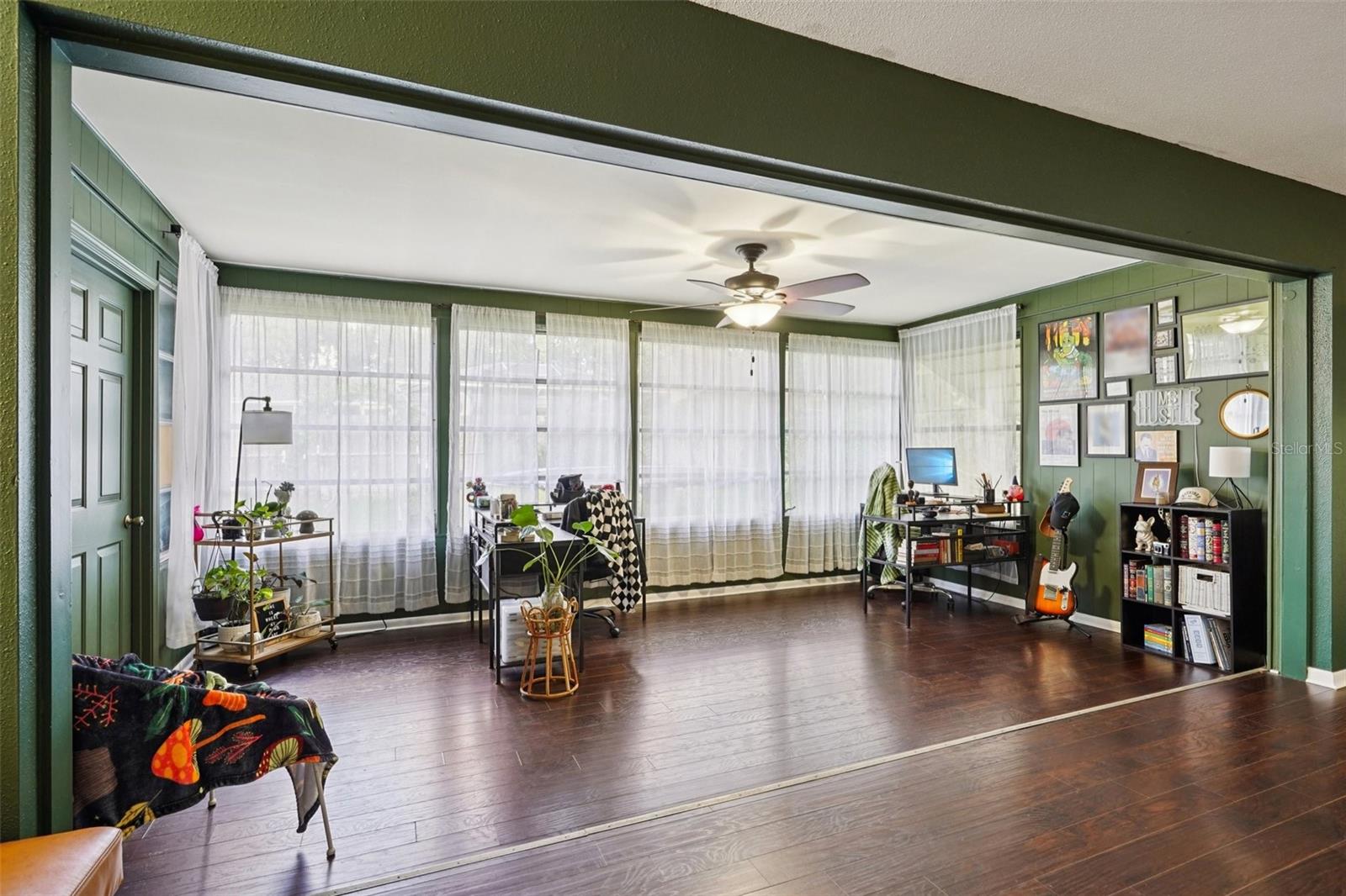 CRESCENT COVE - Residential