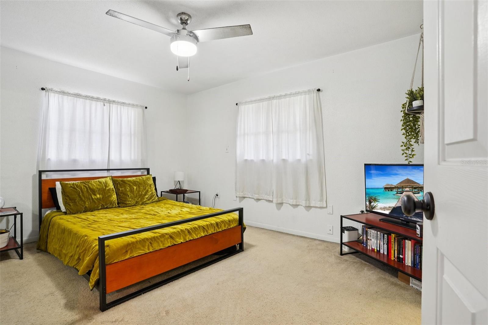 CRESCENT COVE - Residential