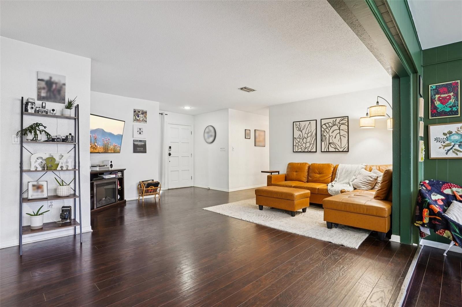 CRESCENT COVE - Residential