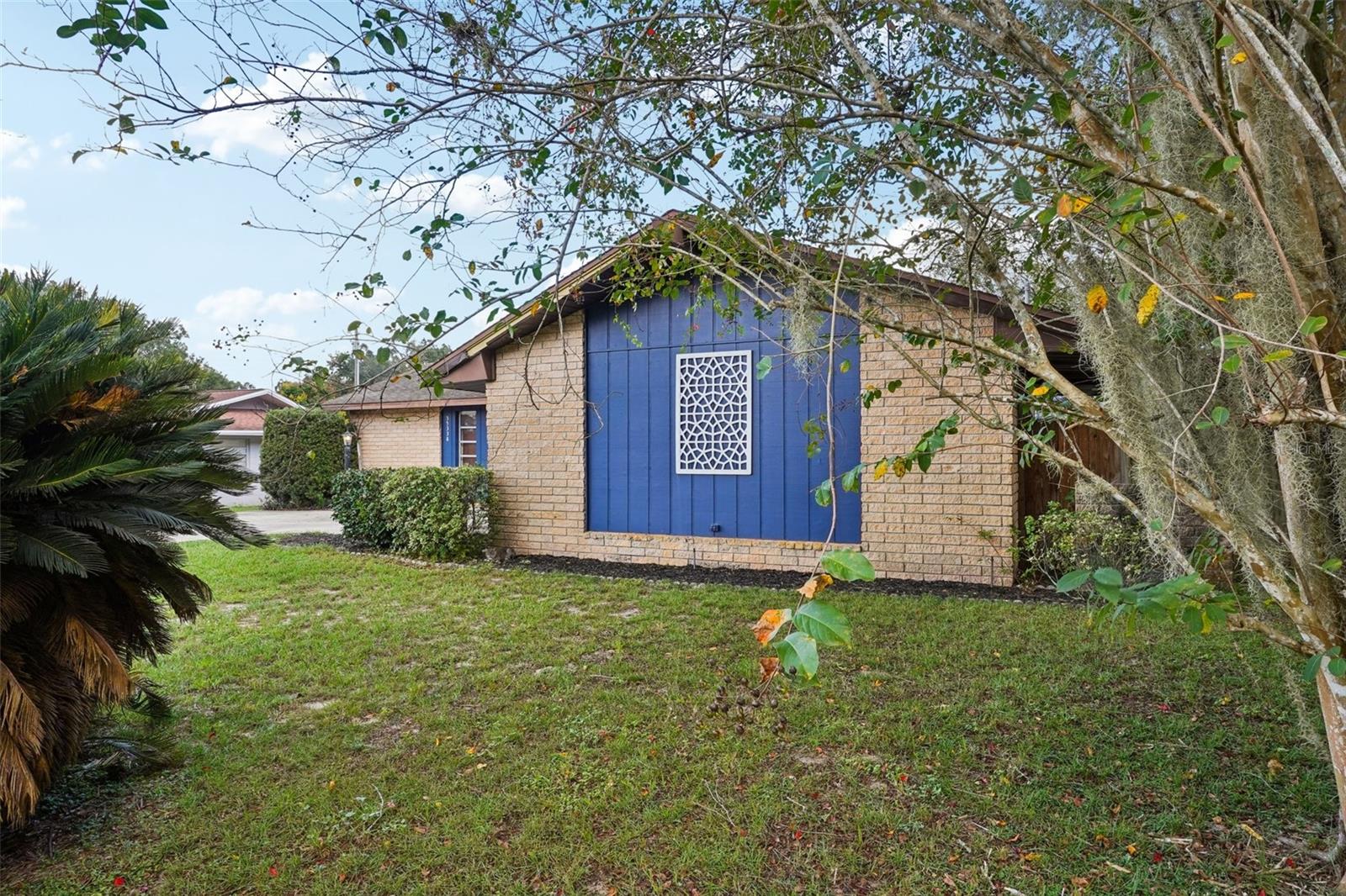 CRESCENT COVE - Residential