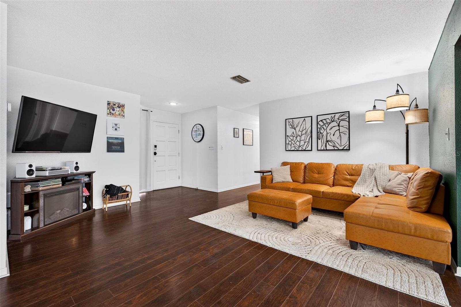 CRESCENT COVE - Residential