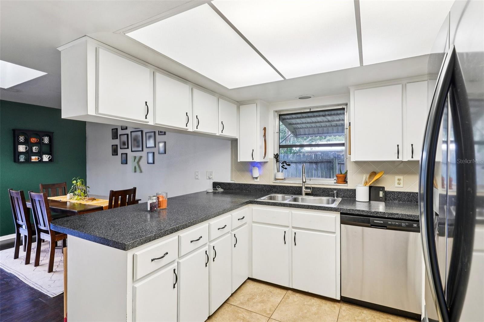 CRESCENT COVE - Residential