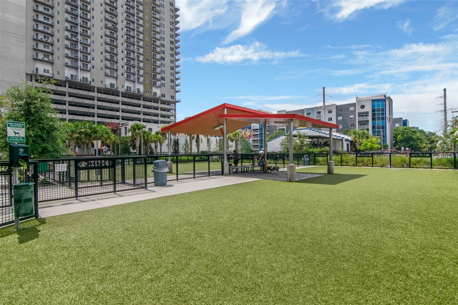 GRAND CENTRAL AT KENNEDY RESID - Residential Lease
