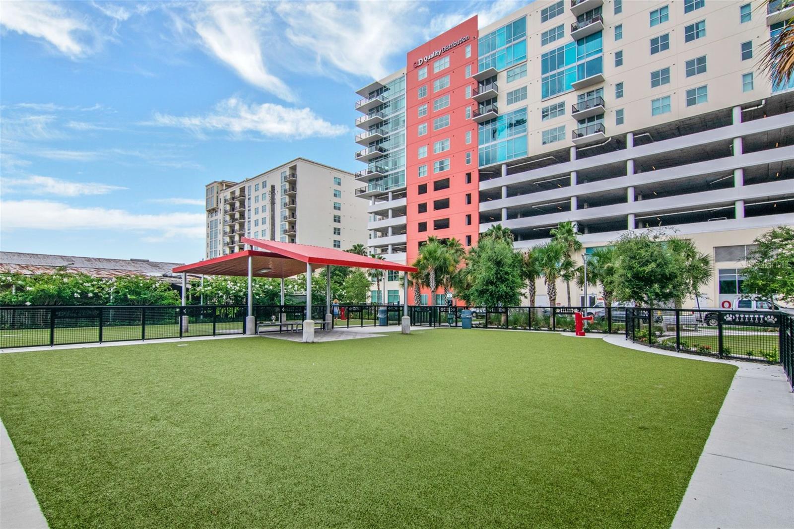 GRAND CENTRAL AT KENNEDY RESID - Residential Lease