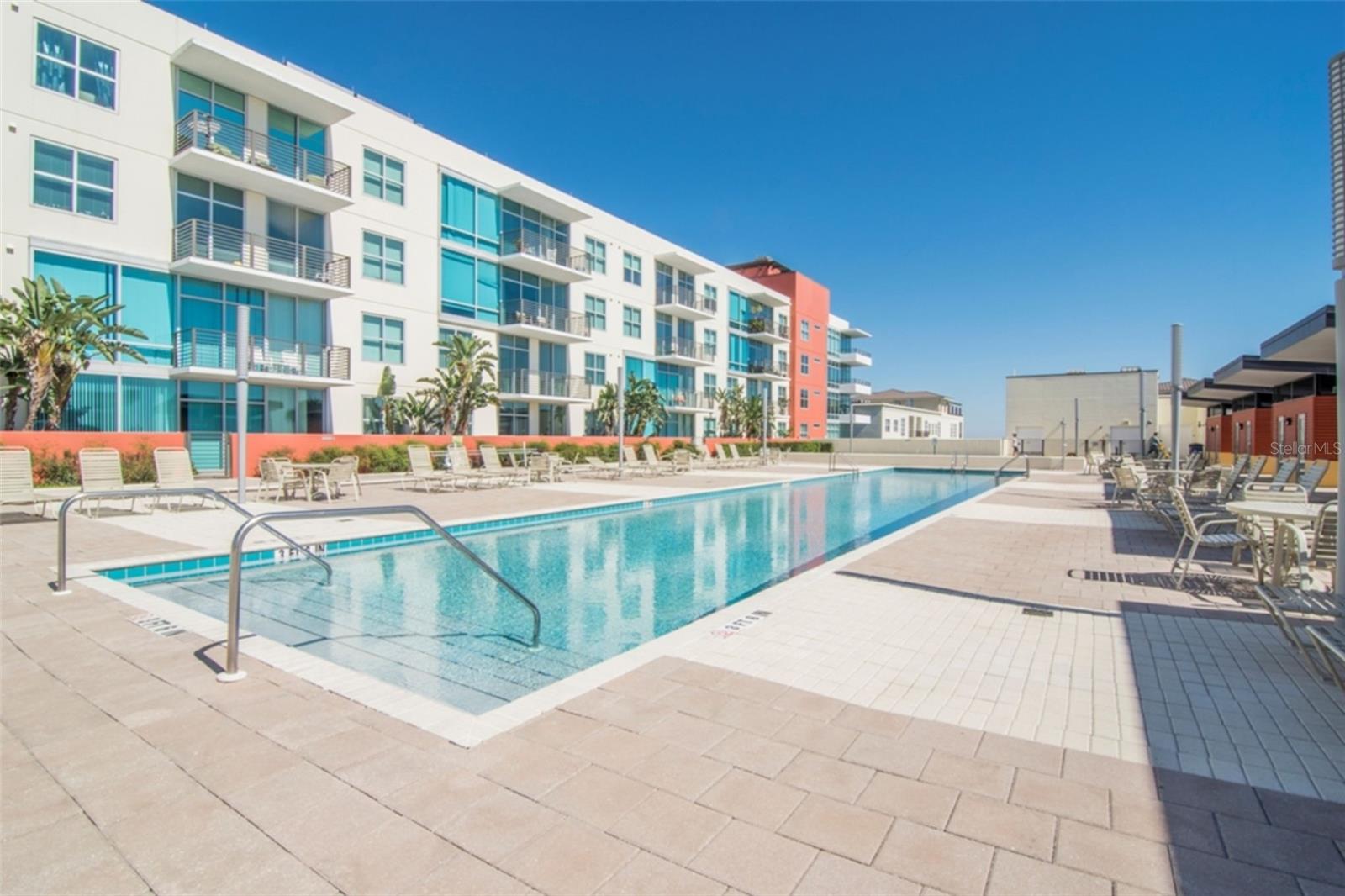 GRAND CENTRAL AT KENNEDY RESID - Residential Lease