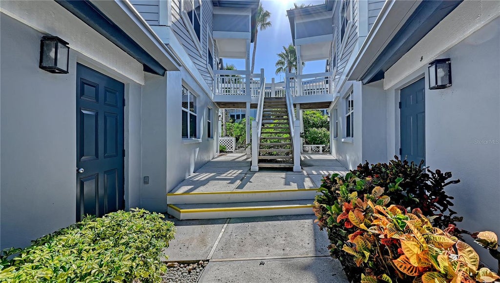 Photo of 1328 Siesta Bayside Drive #1328C, Sarasota, FL 34242 (MLS # A4708199)