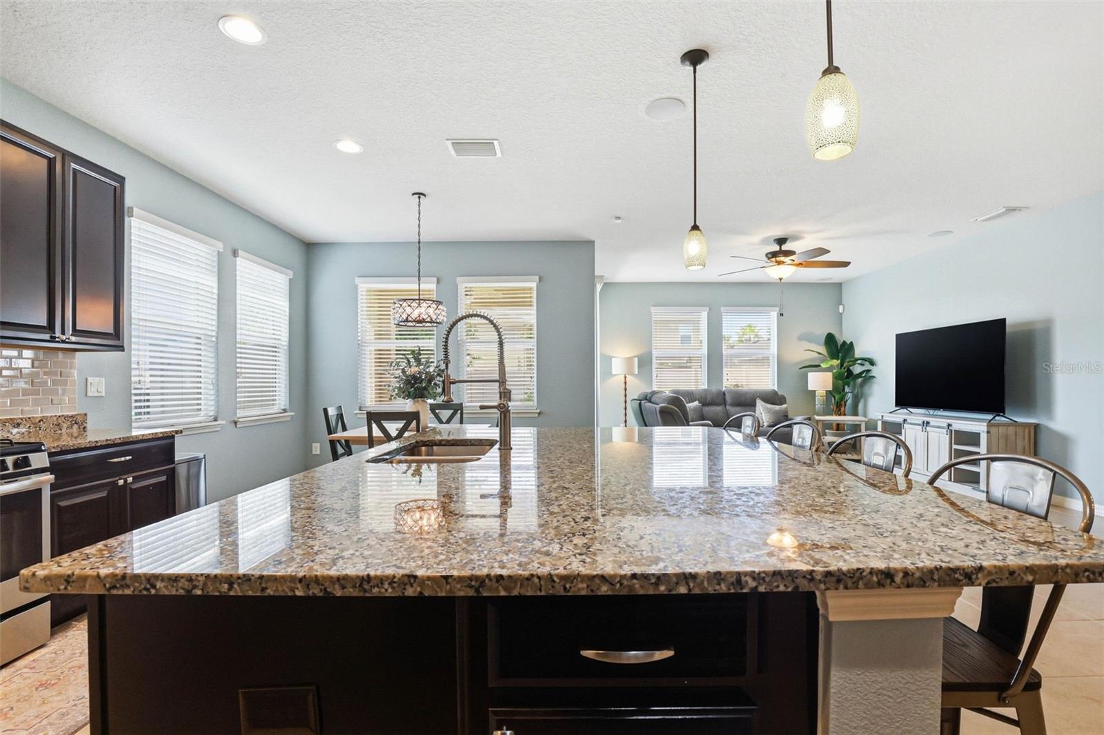 LUCAYA LAKE CLUB PH 1B - Residential