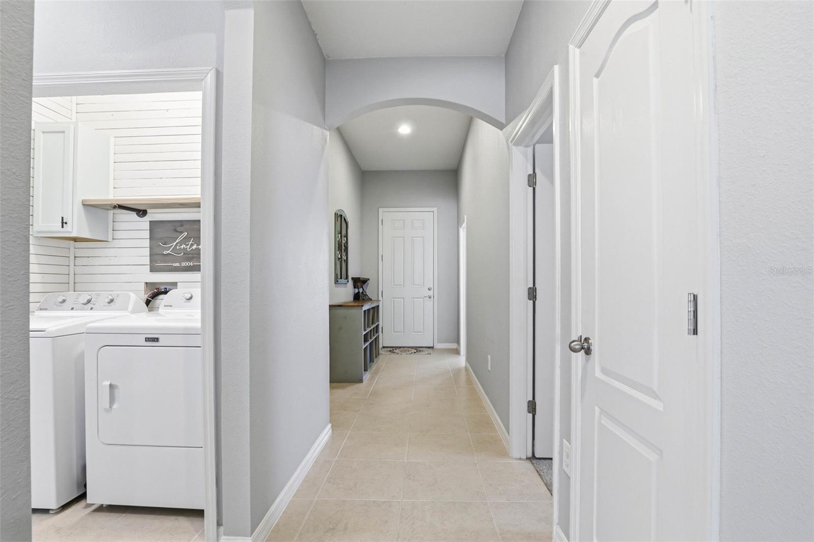 LUCAYA LAKE CLUB PH 1B - Residential