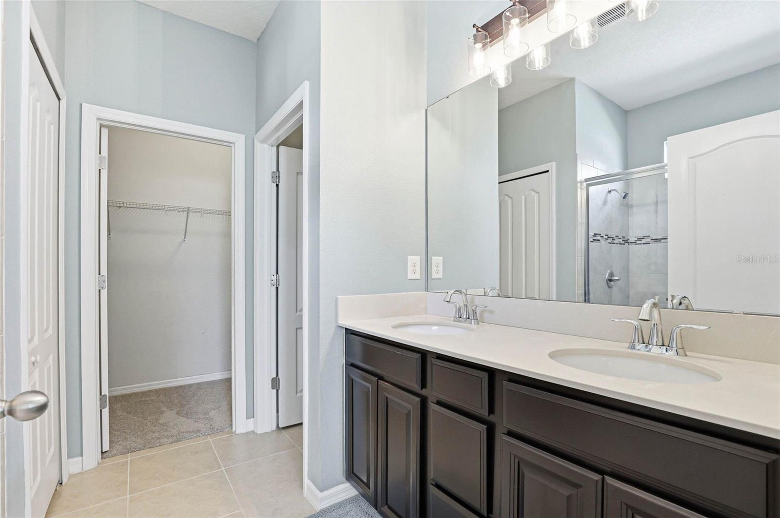 LUCAYA LAKE CLUB PH 1B - Residential