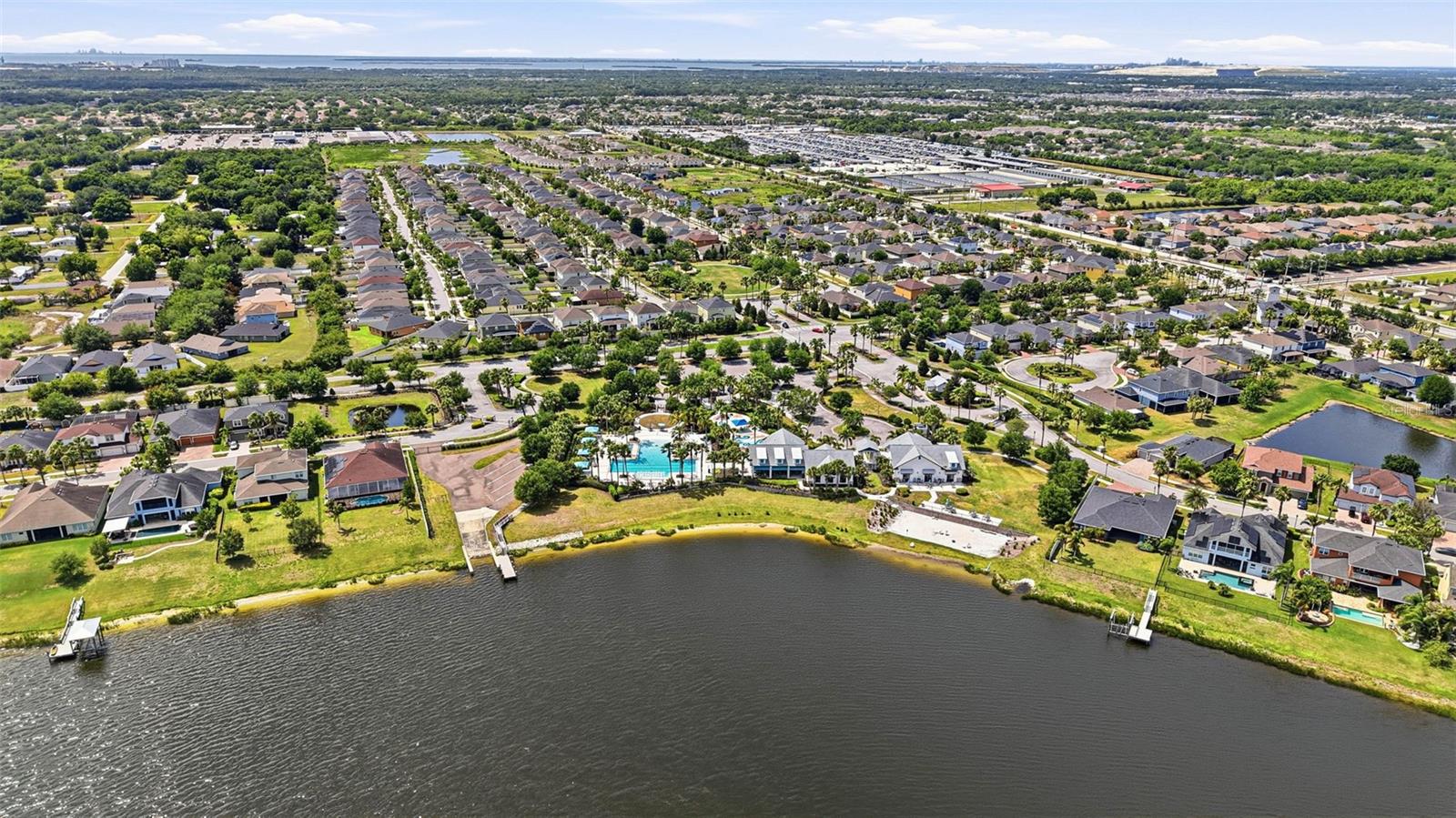 LUCAYA LAKE CLUB PH 1B - Residential