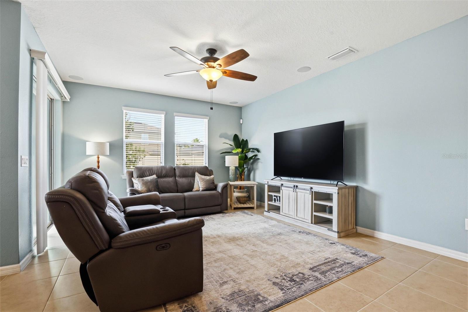 LUCAYA LAKE CLUB PH 1B - Residential