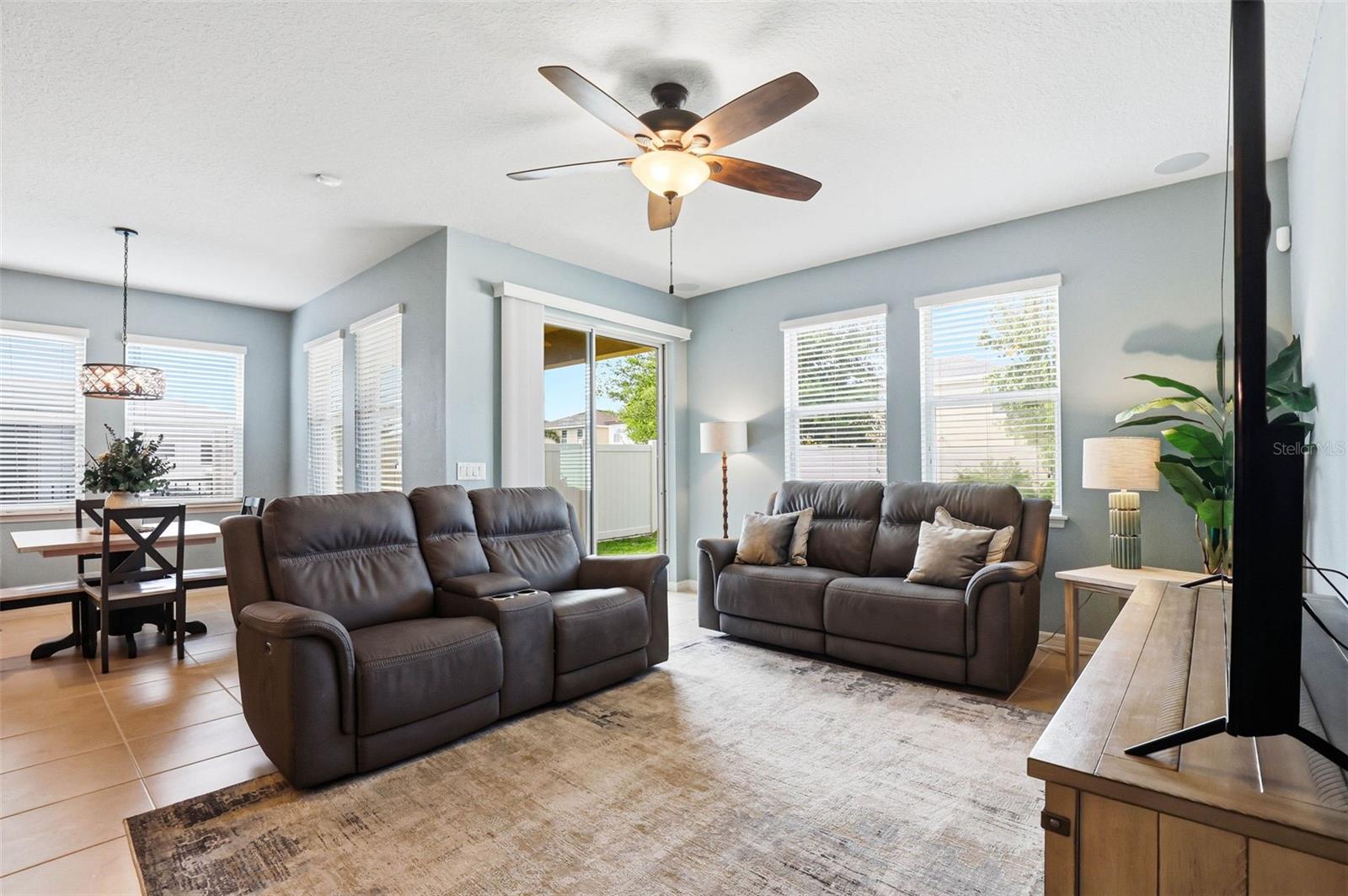 LUCAYA LAKE CLUB PH 1B - Residential