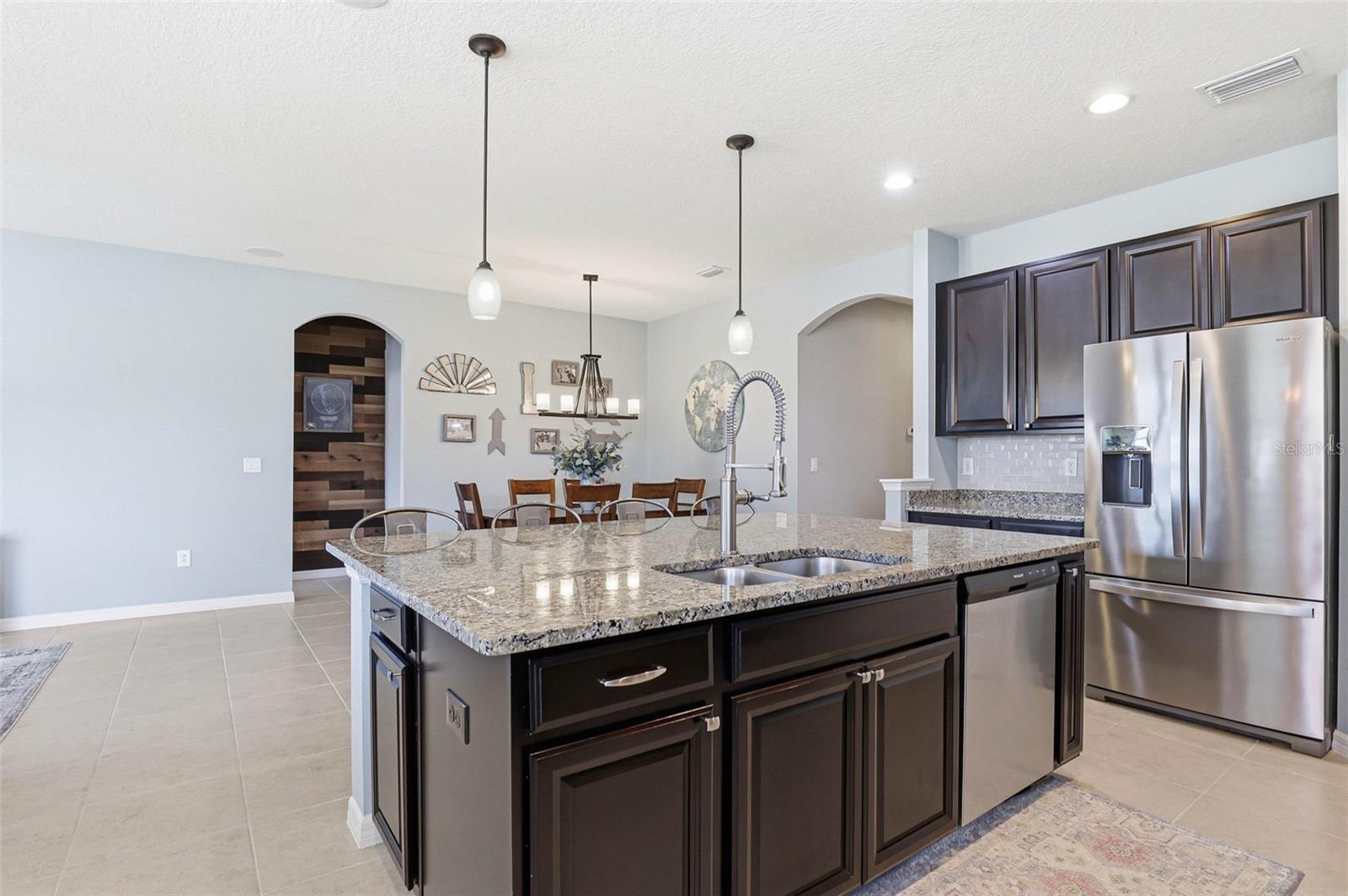 LUCAYA LAKE CLUB PH 1B - Residential