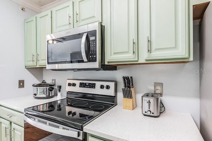 EQUESTRIAN PARC AT HIGHWOODS P - Residential Lease