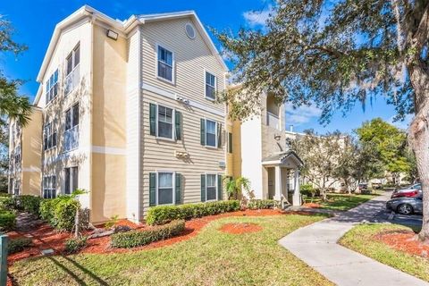Photo of 18565 Bridle Club Drive #18565, Tampa, FL 33647 (MLS # TB8448429)