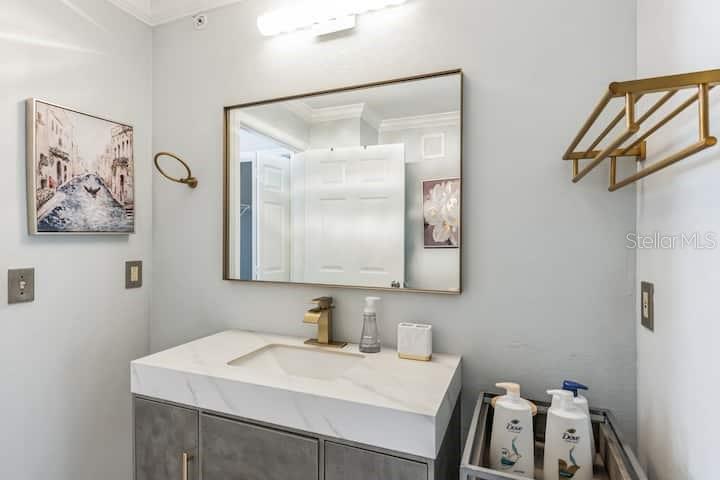 EQUESTRIAN PARC AT HIGHWOODS P - Residential Lease