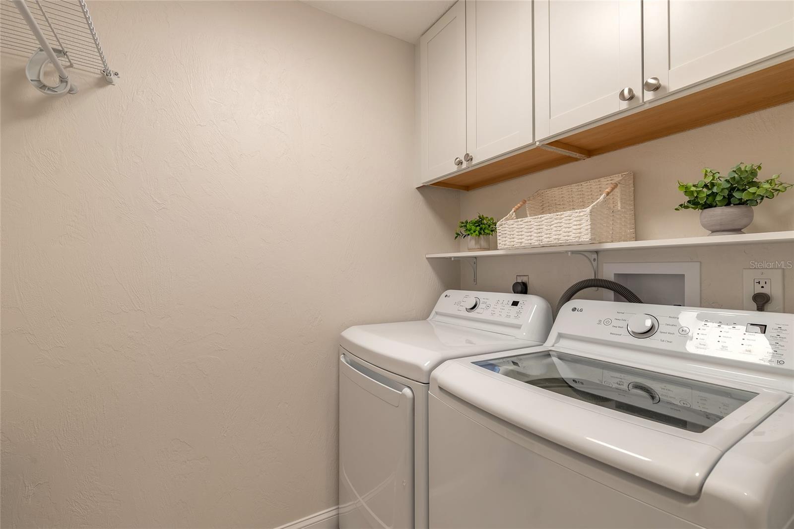 SUMMER TREES UNIT 01 - Residential