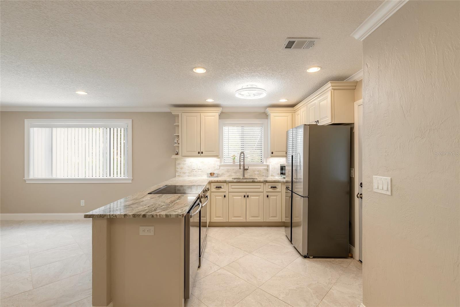 SUMMER TREES UNIT 01 - Residential