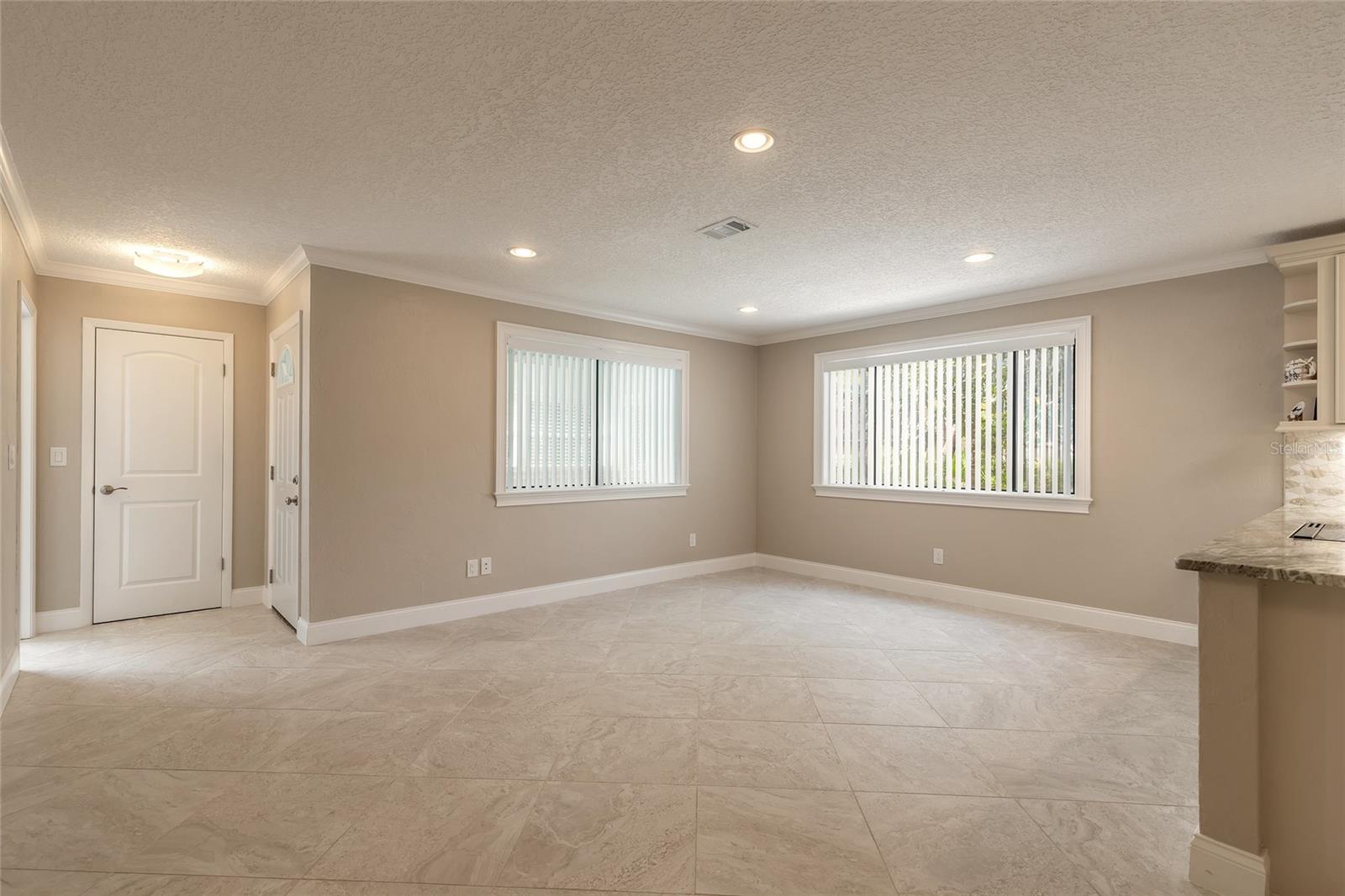 SUMMER TREES UNIT 01 - Residential