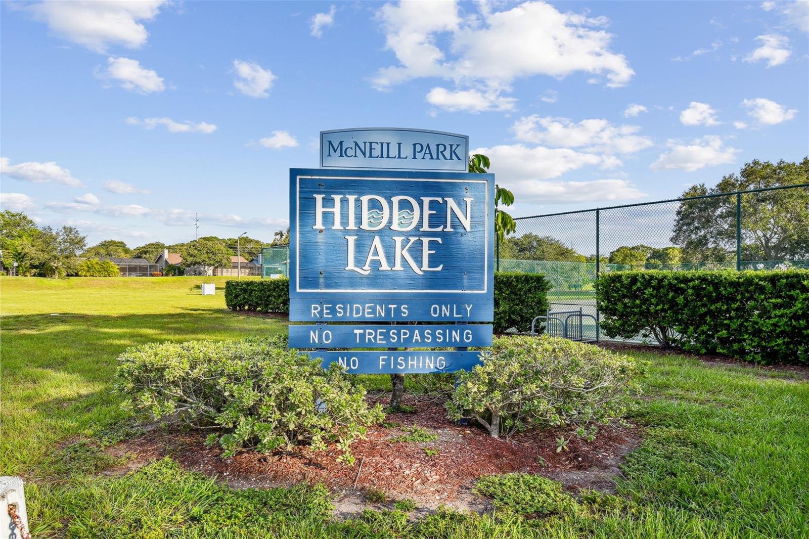 HIDDEN LAKE - Residential
