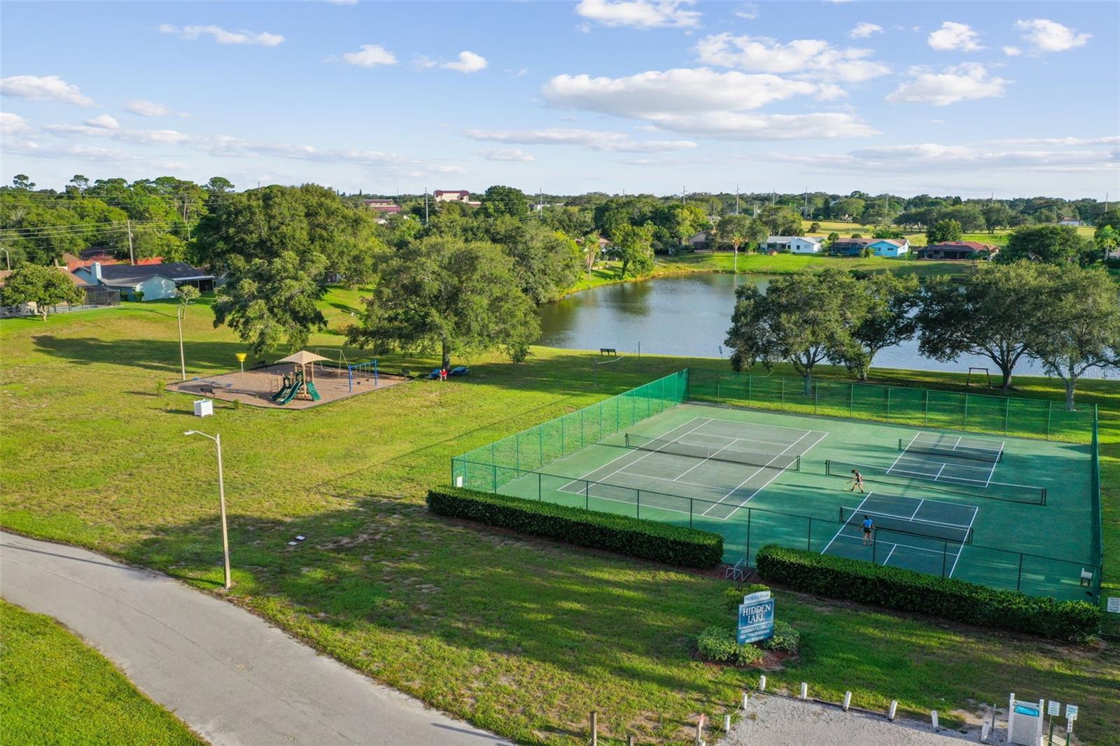 HIDDEN LAKE - Residential
