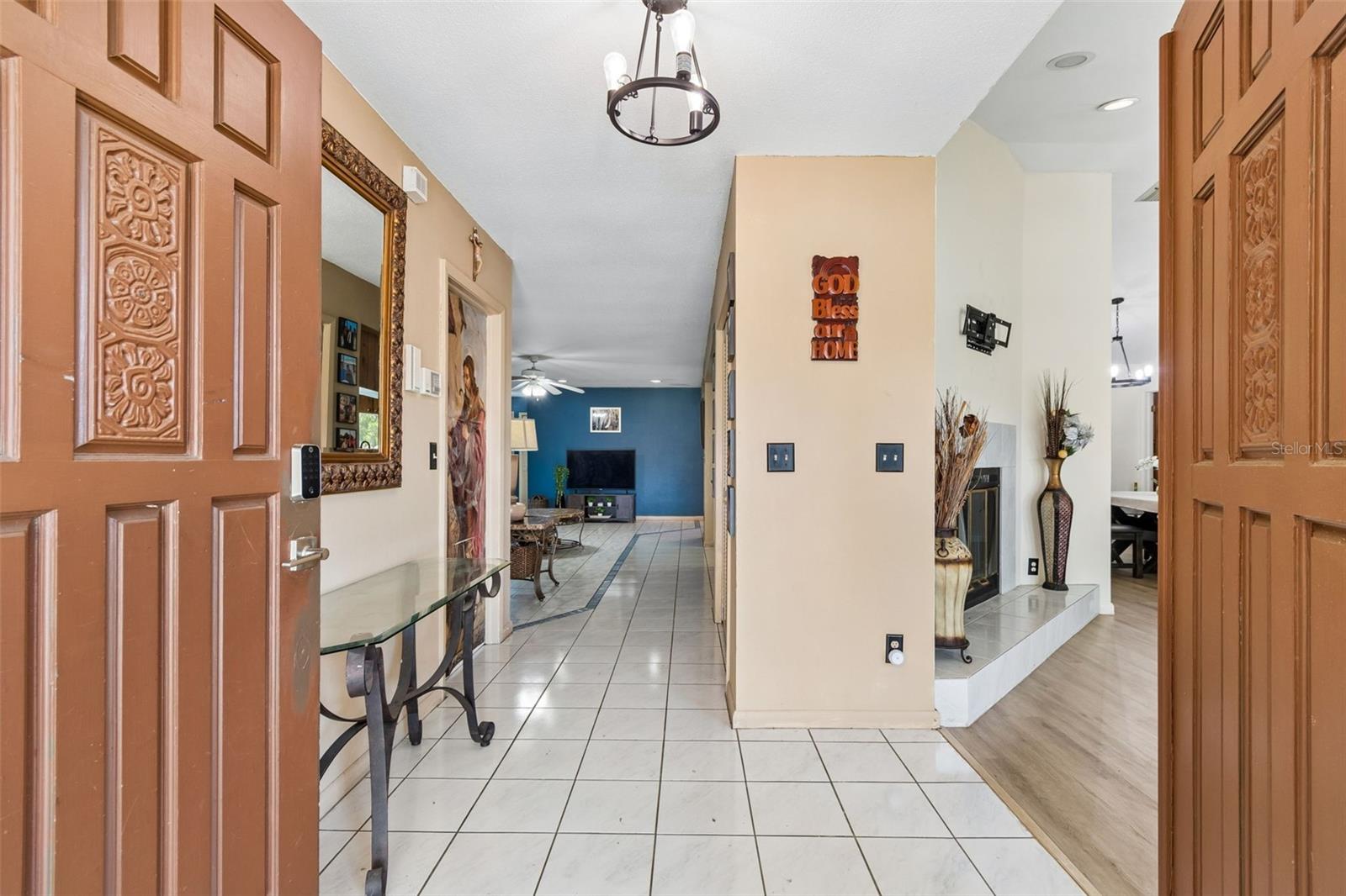 HIDDEN LAKE - Residential