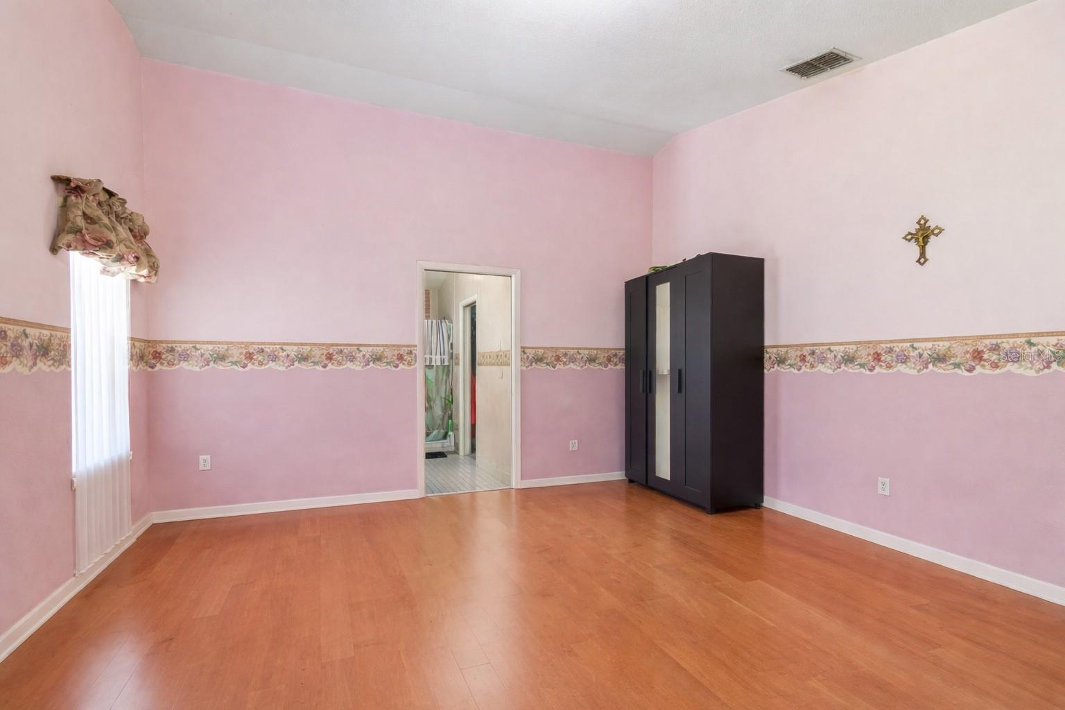 HIDDEN LAKE - Residential