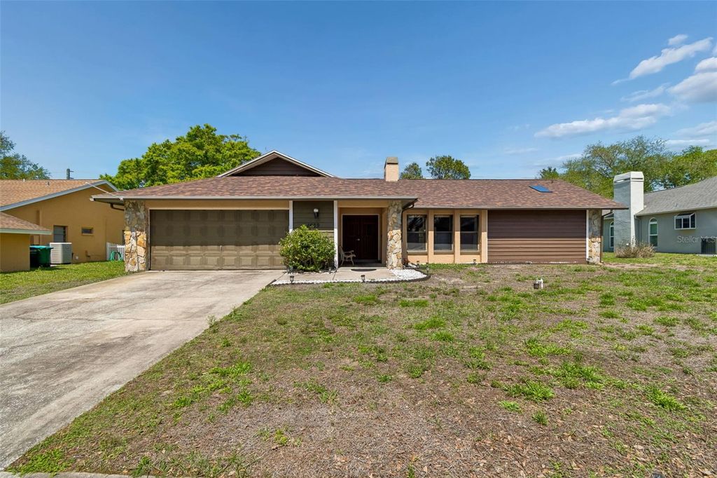 Photo of 1039 Northridge Drive, Palm Harbor, FL 34683 (MLS # TB8488020)