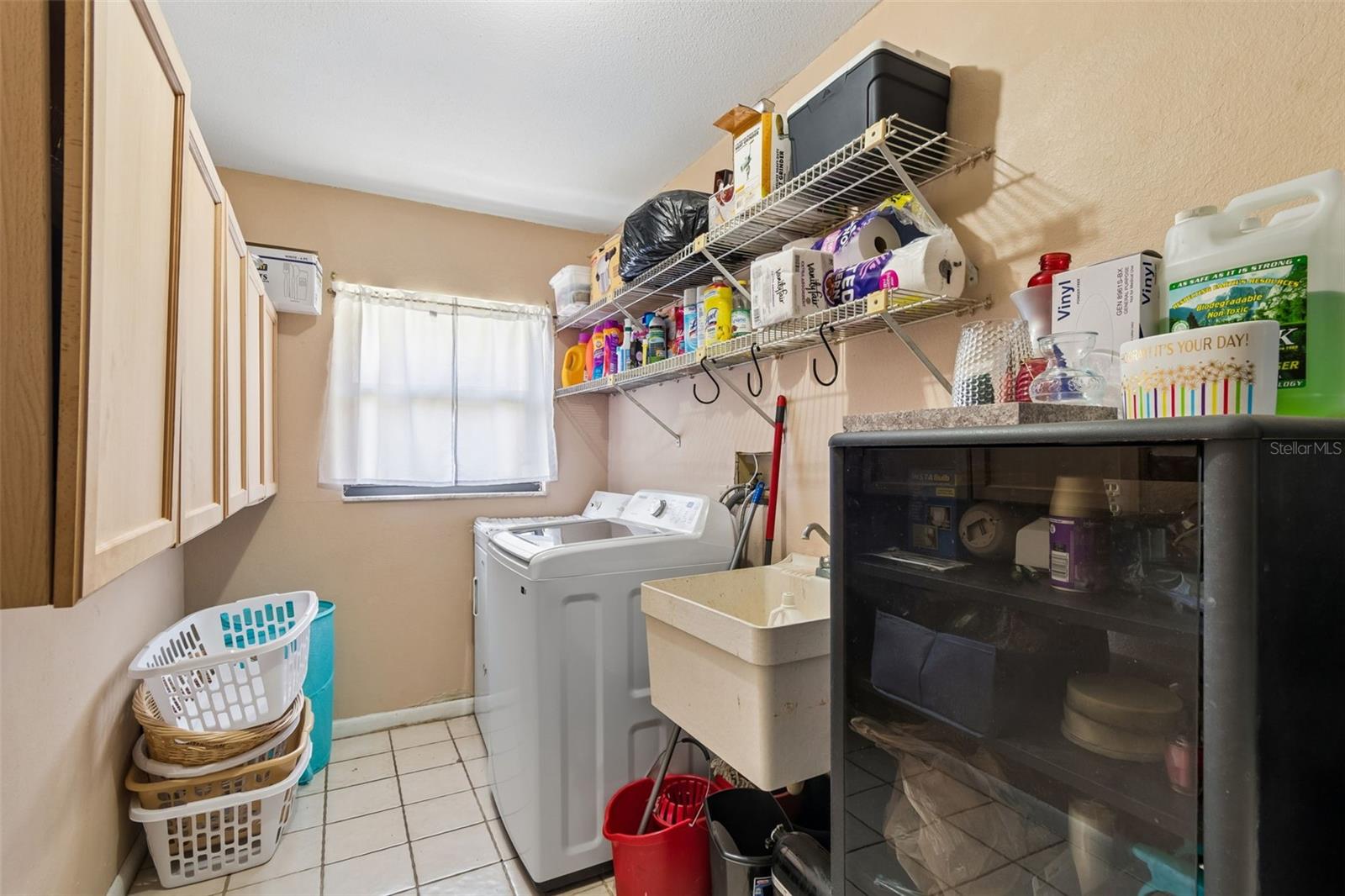 HIDDEN LAKE - Residential