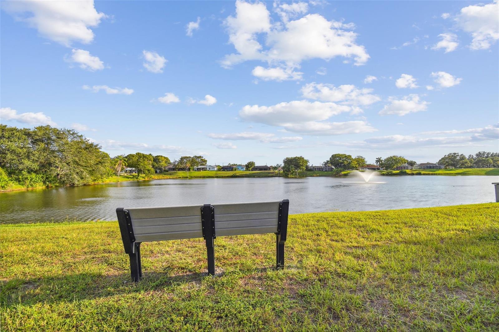 HIDDEN LAKE - Residential