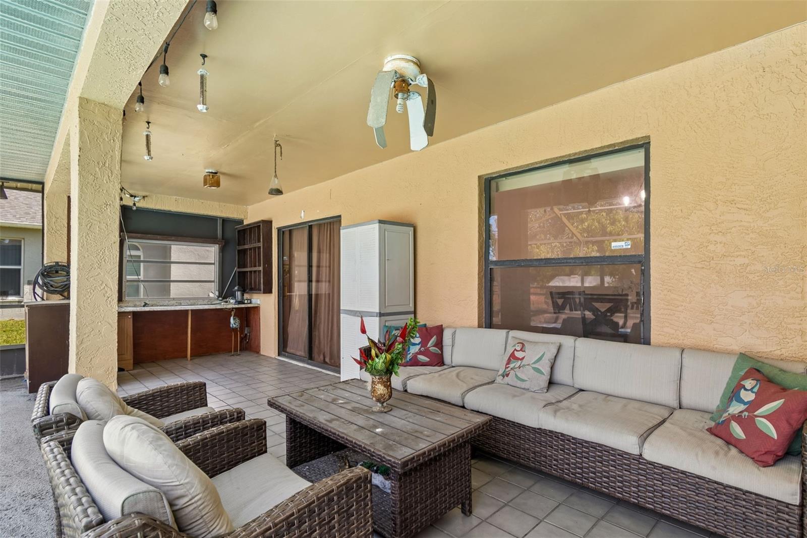 HIDDEN LAKE - Residential