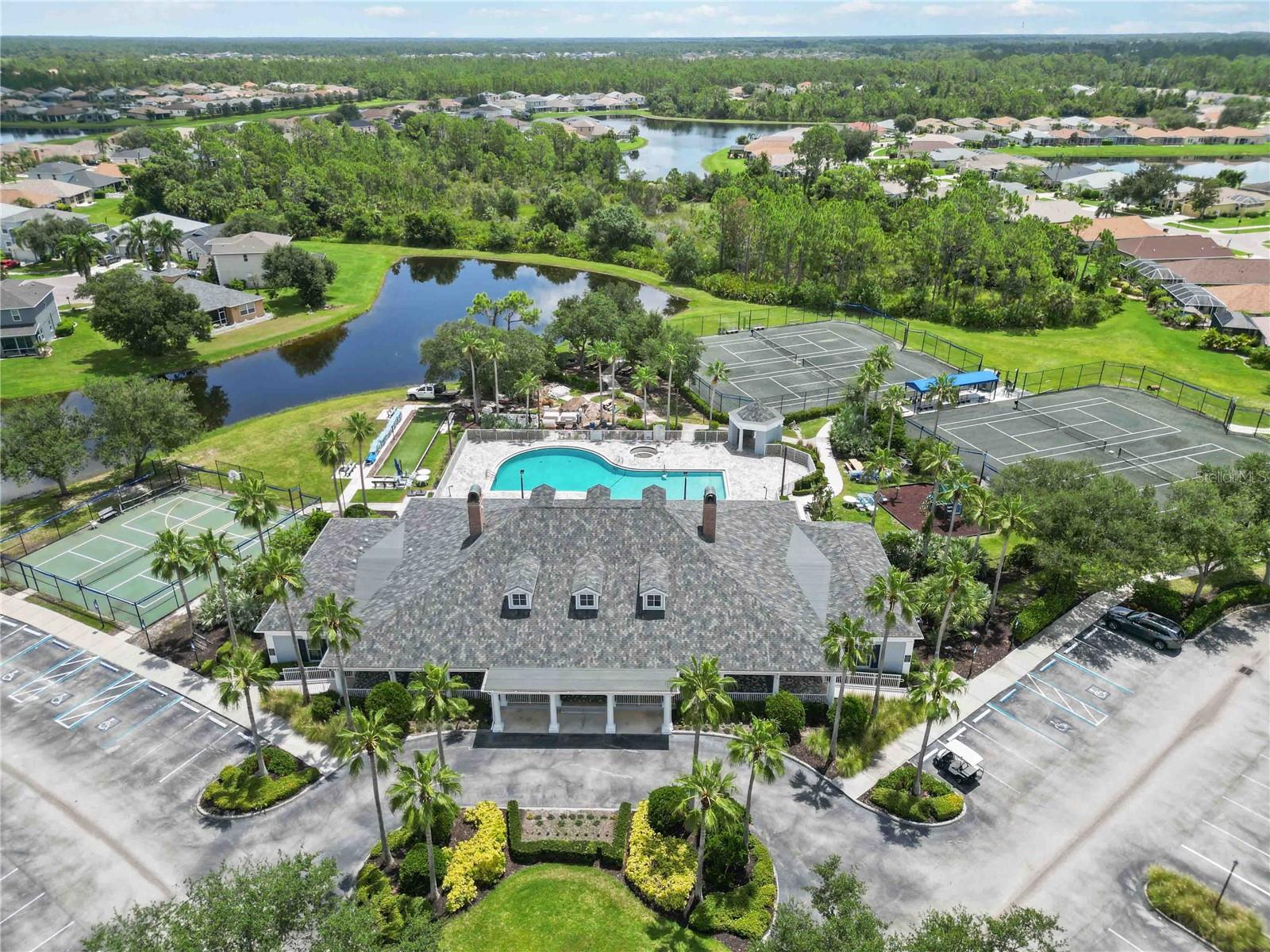 LAKESIDE PLANTATION - Residential