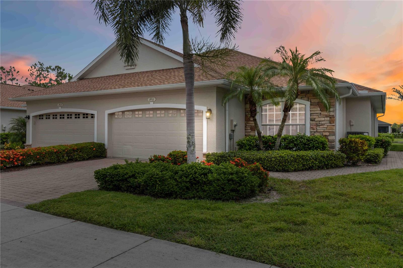 Welcome to your maintenance-free oasis in the highly desirable Lakeside Plantation! This beautifully maintained 2-bedroom, 2-bathroom plus den/office Carriage Home features a spacious open-concept layout with a split-bedroom floor plan, offering both comfort and privacy. The bright kitchen boasts Corian countertops, a center island with bar seating, and overlooks the dining and living areas—perfect for entertaining. The primary bedroom is generously sized with an ensuite bathroom with double sinks, two walk-in closets and access to the screened lanai, while the second bedroom is thoughtfully separated to provide privacy for guests. You'll also enjoy an inside laundry room, a spacious two-car garage, easy-care tile flooring throughout the main living areas, and plush carpeting in the bedrooms and den/study. Step out onto your screened lanai to take in serene lake views and southwest exposure, offering beautiful Florida sunsets to end your day.
Just steps from your front door is a private neighborhood pool for you and your immediate neighbors. The community’s 6,000 sq ft Clubhouse offers an abundance of amenities: a second heated pool and spa, fitness center, tennis and pickleball courts, basketball, shuffleboard, bocce ball, a playground, library/card lounge, billiards room, conference room, and a kitchen-equipped event space for your special occasions.
Pet-friendly and perfectly located, this home is close to the North Port Aquatic Center, Warm Mineral Springs, parks, golf, shopping, dining, medical facilities, and I-75. You're also close to the Wellen Park, CoolToday Park—home of the Atlanta Braves spring training—and world-famous Gulf beaches and downtown Venice.
Relax and enjoy the Florida lifestyle with professional management and maintenance provided by the Community Development District and HOA. Stable HOA fees offer predictable monthly cost.
This is more than just a home—it’s a lifestyle. Come experience it today!
