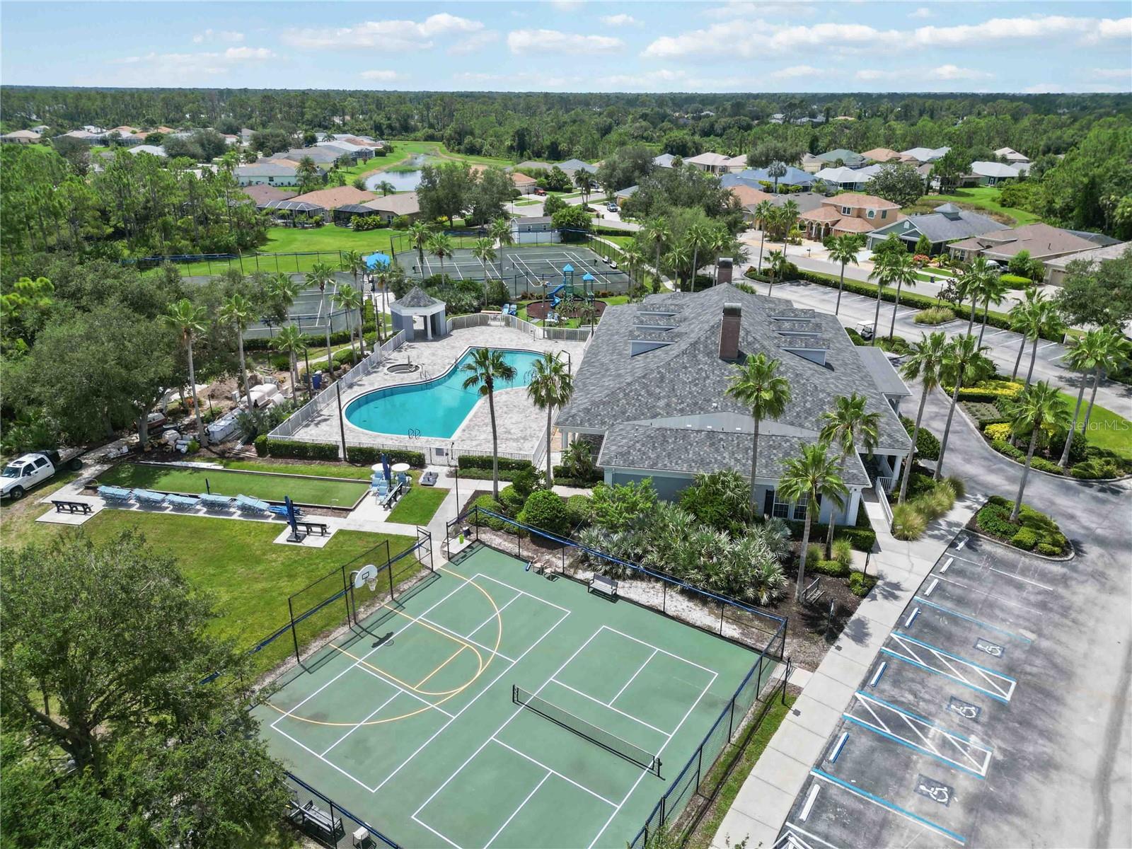 LAKESIDE PLANTATION - Residential