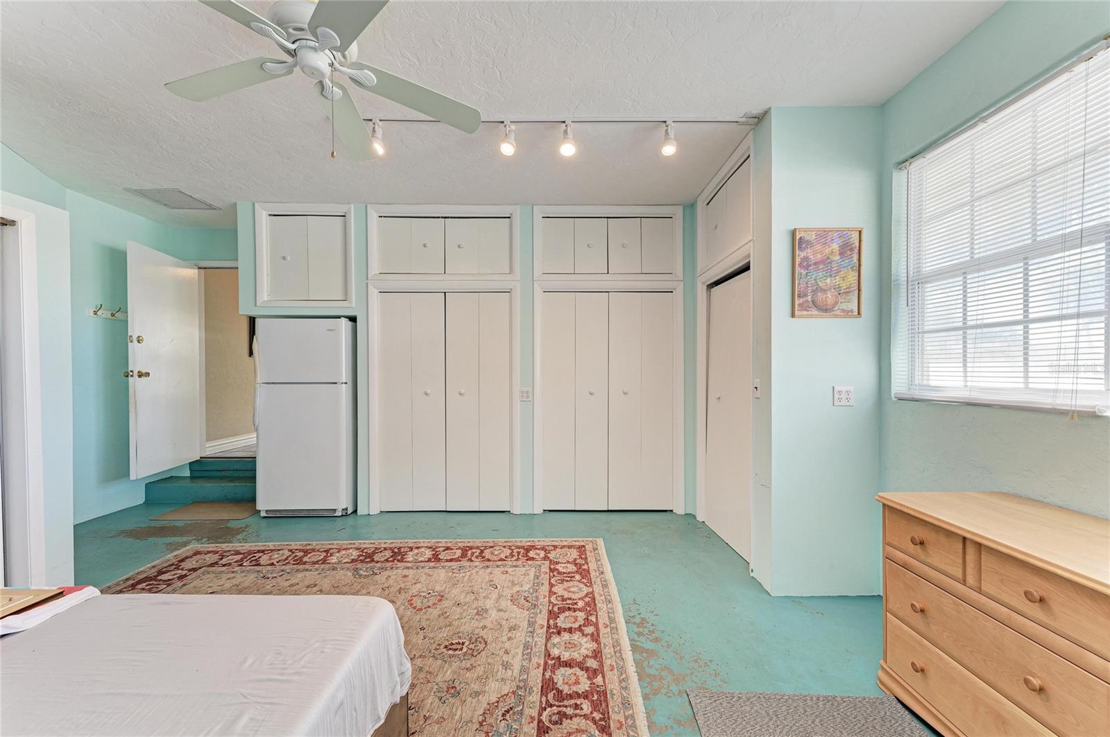 BAYSHORE - Residential