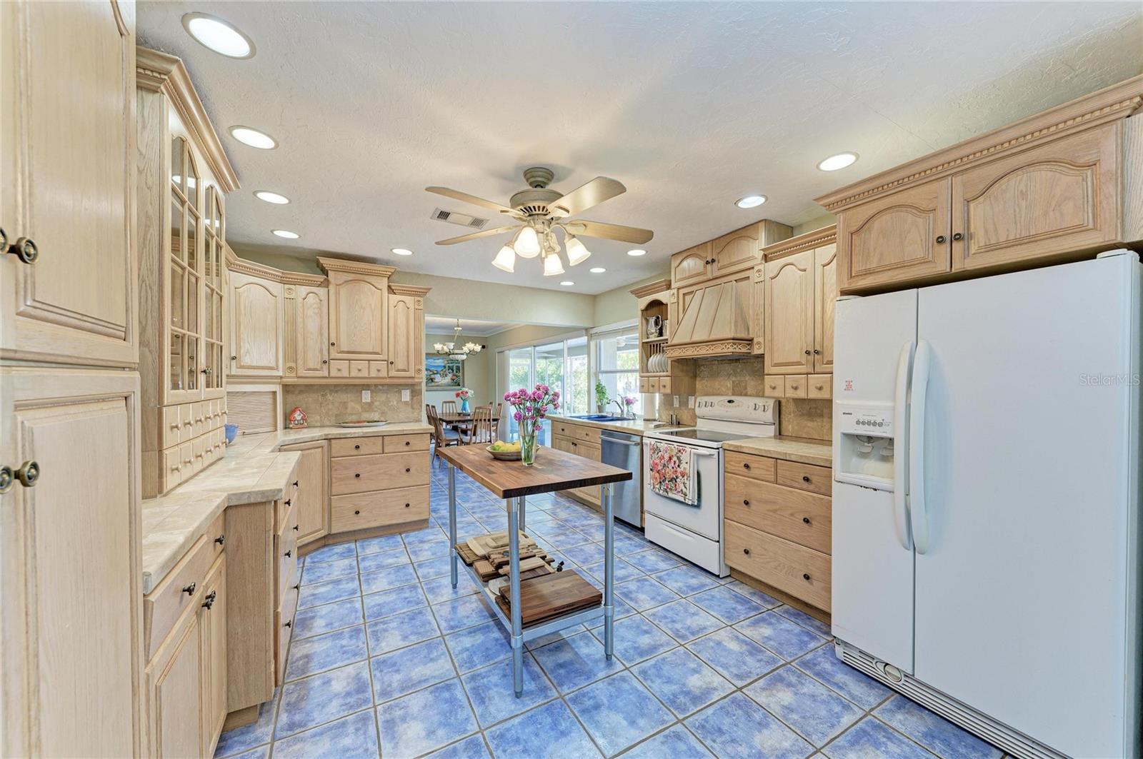 BAYSHORE - Residential