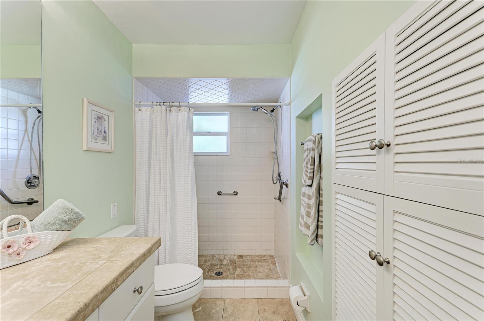 BAYSHORE - Residential