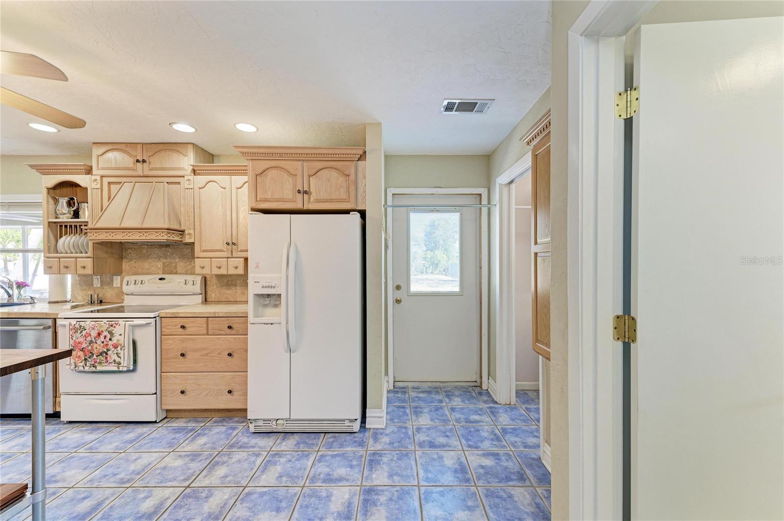 BAYSHORE - Residential