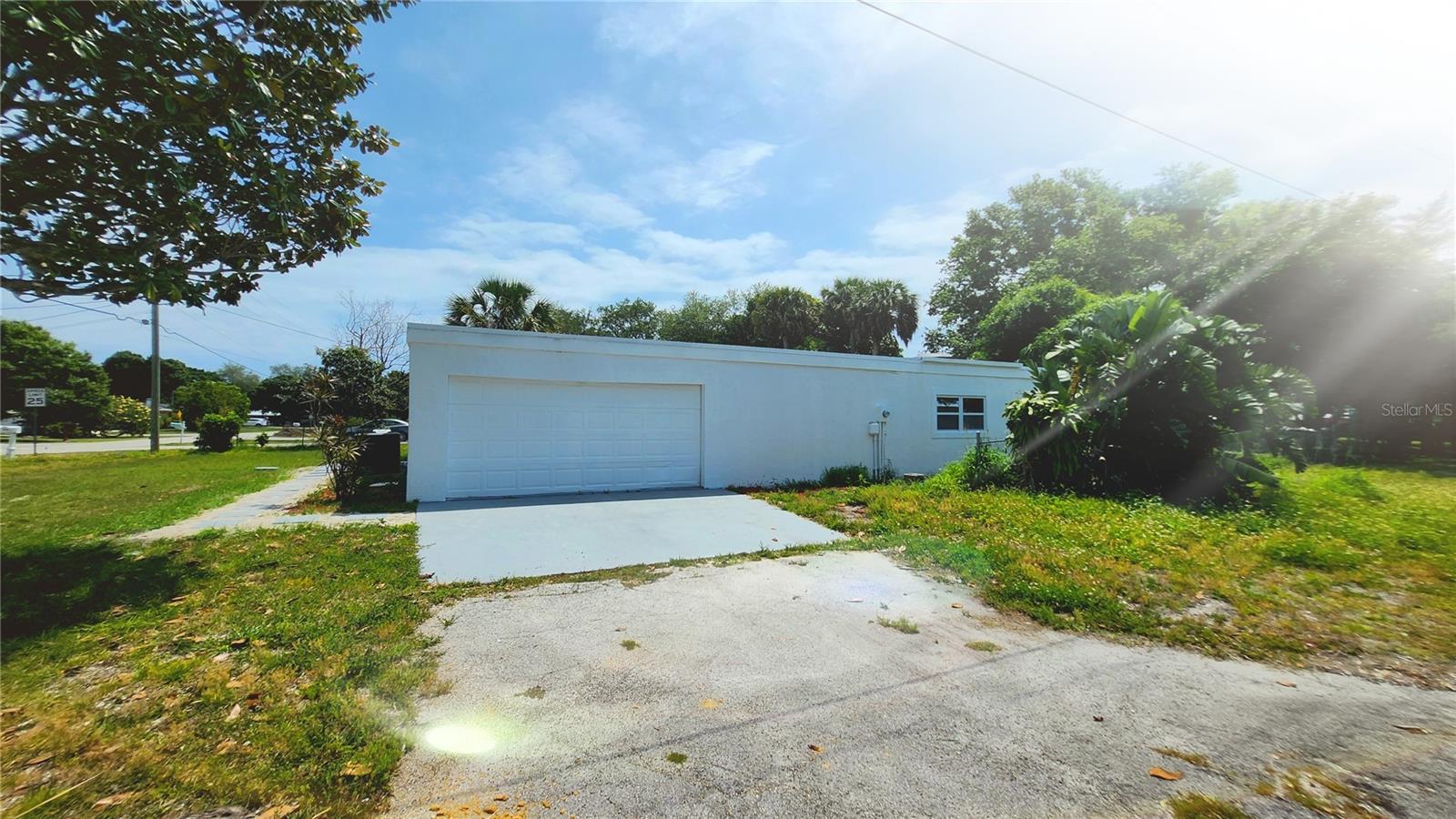 1715 YORK COURT