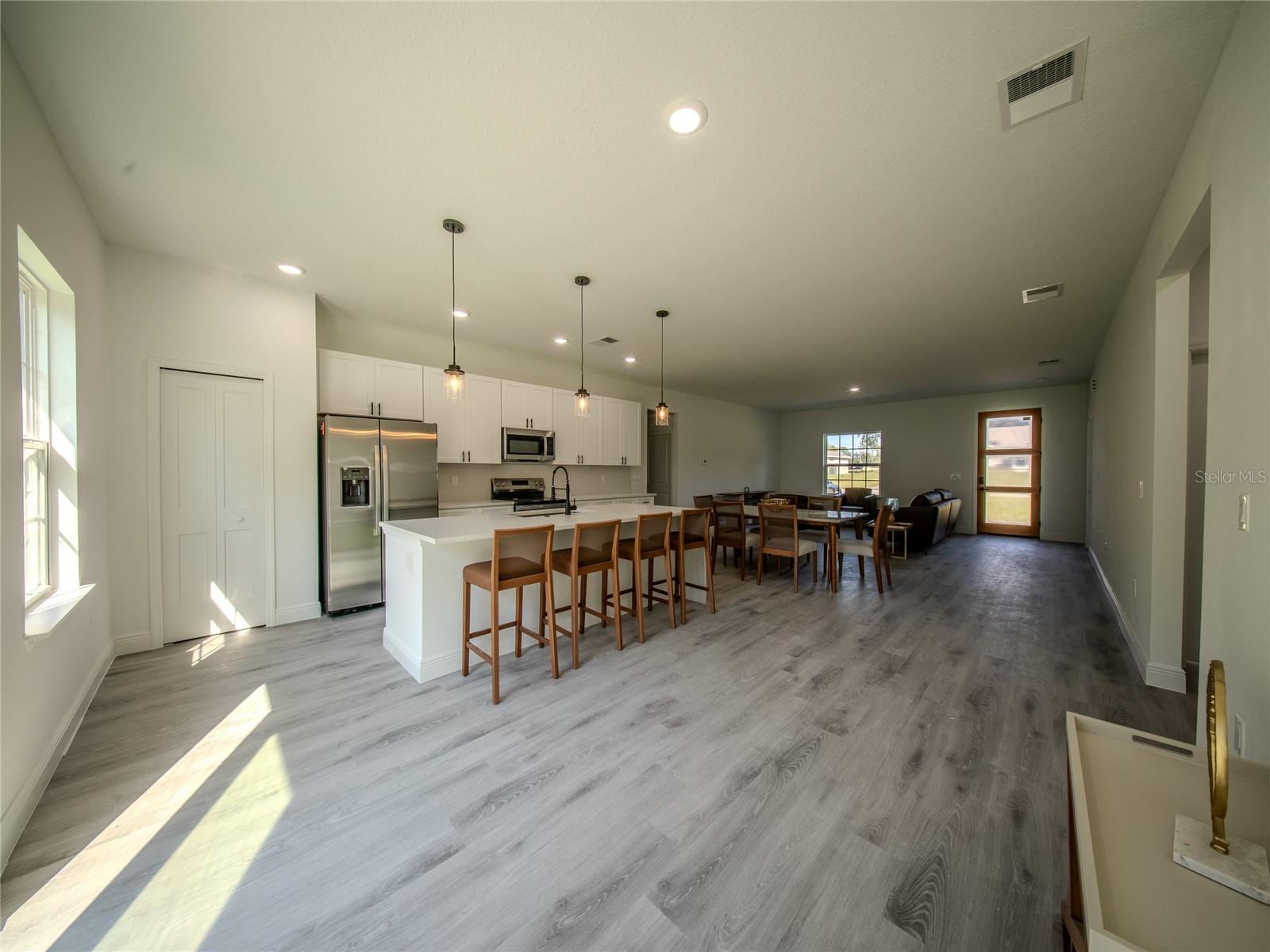 MARION OAKS UN 01 - Residential Lease